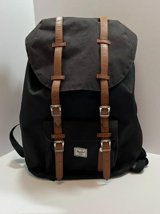 Herschel Supply Co. Handbags - The Herschel Supply Co Retreat Backpack w/Laptop Slot Drawstring Closure Black